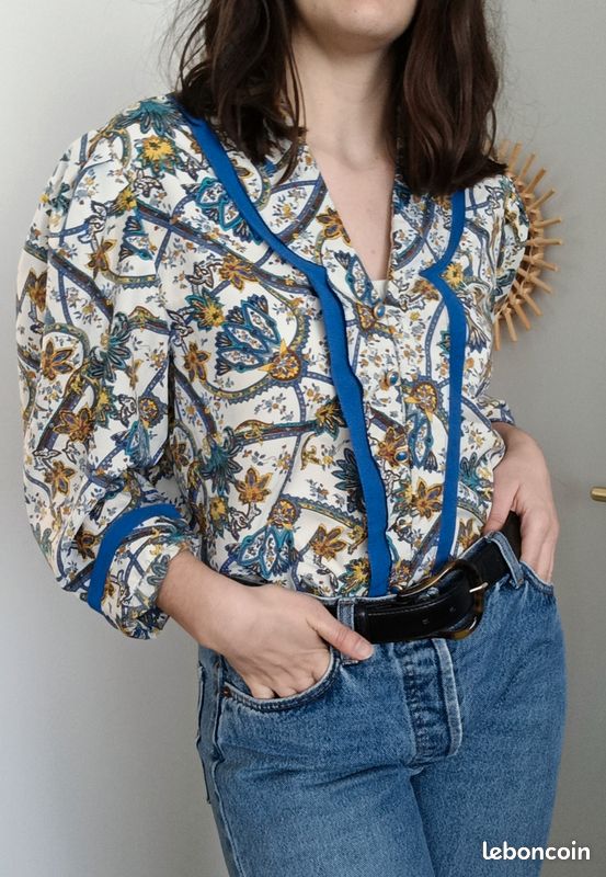 Blouse bleue blanc vintage col volanté imprimé folk bohème 70s 80s (image 1)