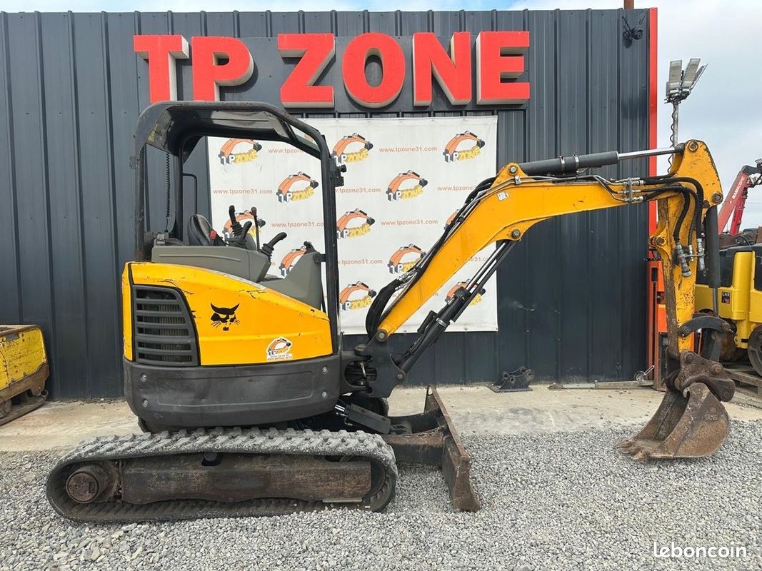 Bobcat E26 à 18 500  HT (image 1)