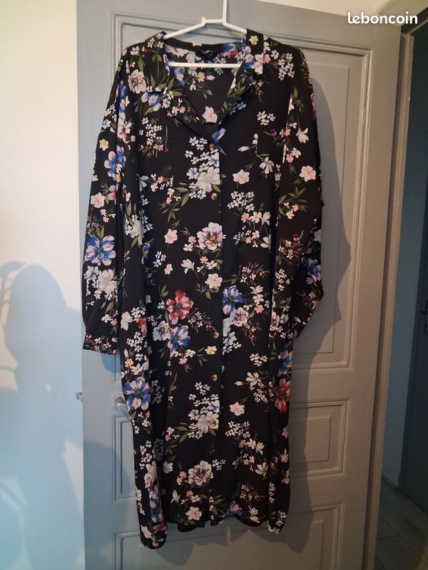 Robe (image 4)