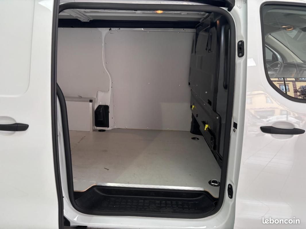 Peugeot Expert FOURGON FGN M BLUEHDI 120 S&S BVM6 (image 11)