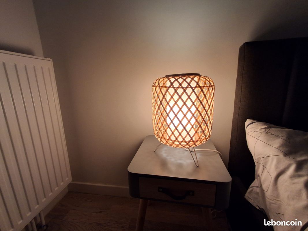 Lampe en bambou (image 1)