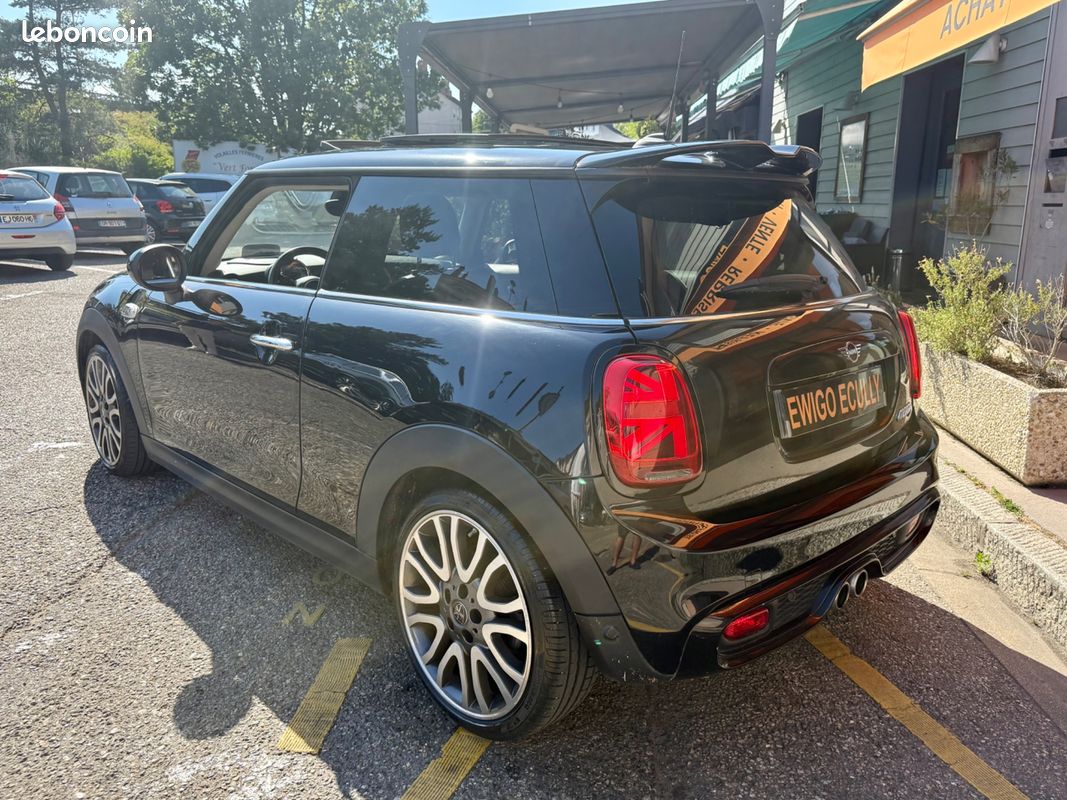 MINI MINI 2.0 192 COOPER S BVA EDITION YOURS- CAR PLAY- HARMAN/KARDON- CUIR- TOIT OUVRANT- GARANTIe (image 8)