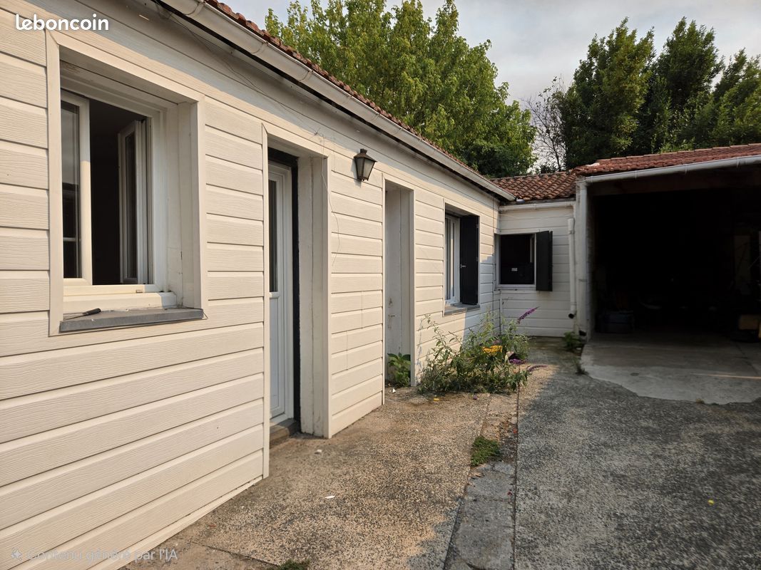 Maison 2 pièces 49 m² · à Rochefort · 49 m² · 110 000 €