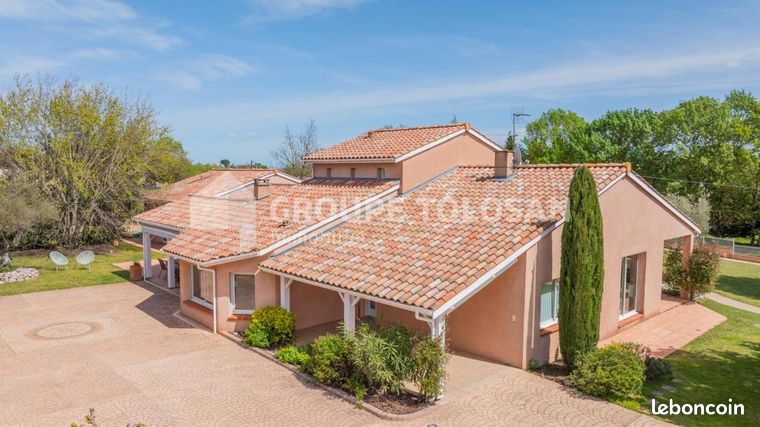 Maison 8 pièces 280 m²