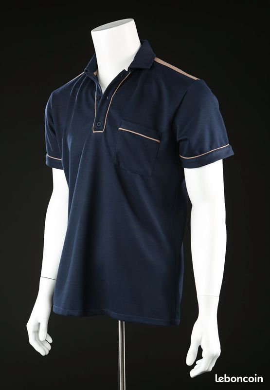 Propstore - Narcos / Polo original de la série avec COA (image 5)