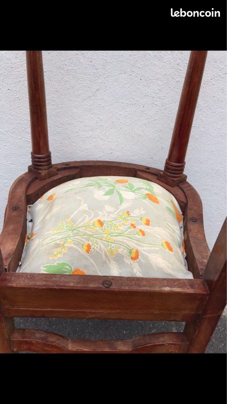 Chaise ancienne en velours (image 4)