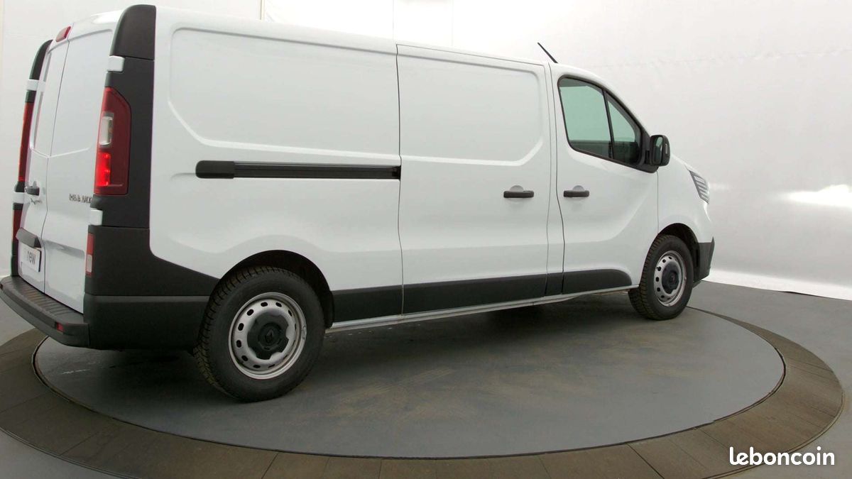 Renault trafic fgn l2h1 3000 kg blue dci 130 (image 2)
