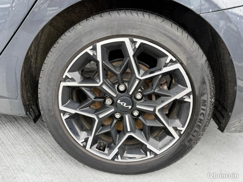 Kia Ceed SW 1.0 T-GDI 120ch GT Line Premium (image 3)