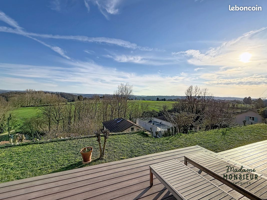 Maison 4 pièces 103 m² · à Bourgoin-Jallieu · 103 m² · 399 000 €