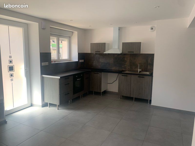 Appartement 2 pièces 40 m² · à Contrexéville · 40 m² · 420 €/mois