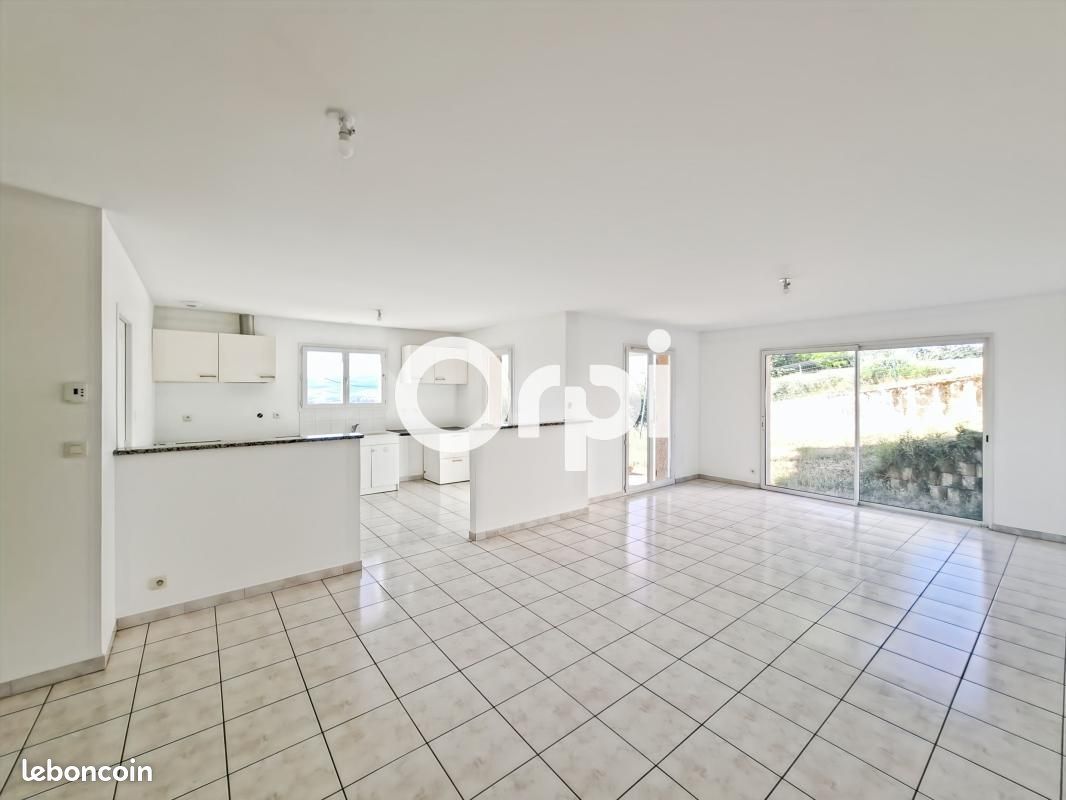 Maison 4 pièces 111 m² · à Pomeys · 111 m² · 1 200 €/mois