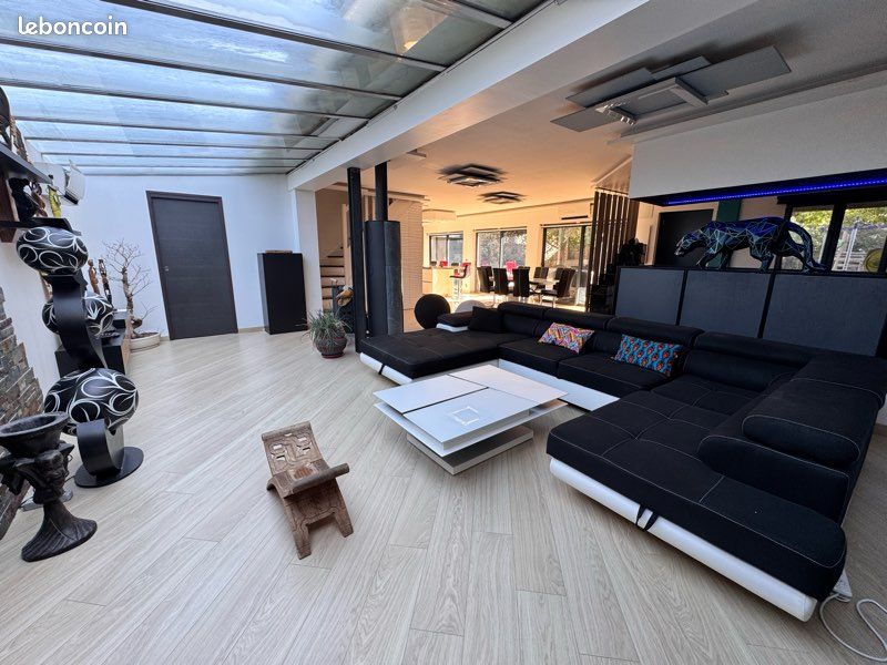 Maison 6 pièces 210 m² · à Argenteuil · 210 m² · 595 000 €