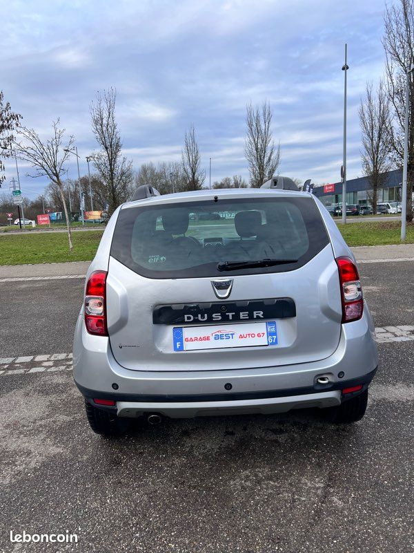 DACIA DUSTER 1.2i essence Turbo 125 cv 16v 111200 km Garantie 12 Mois (image 10)