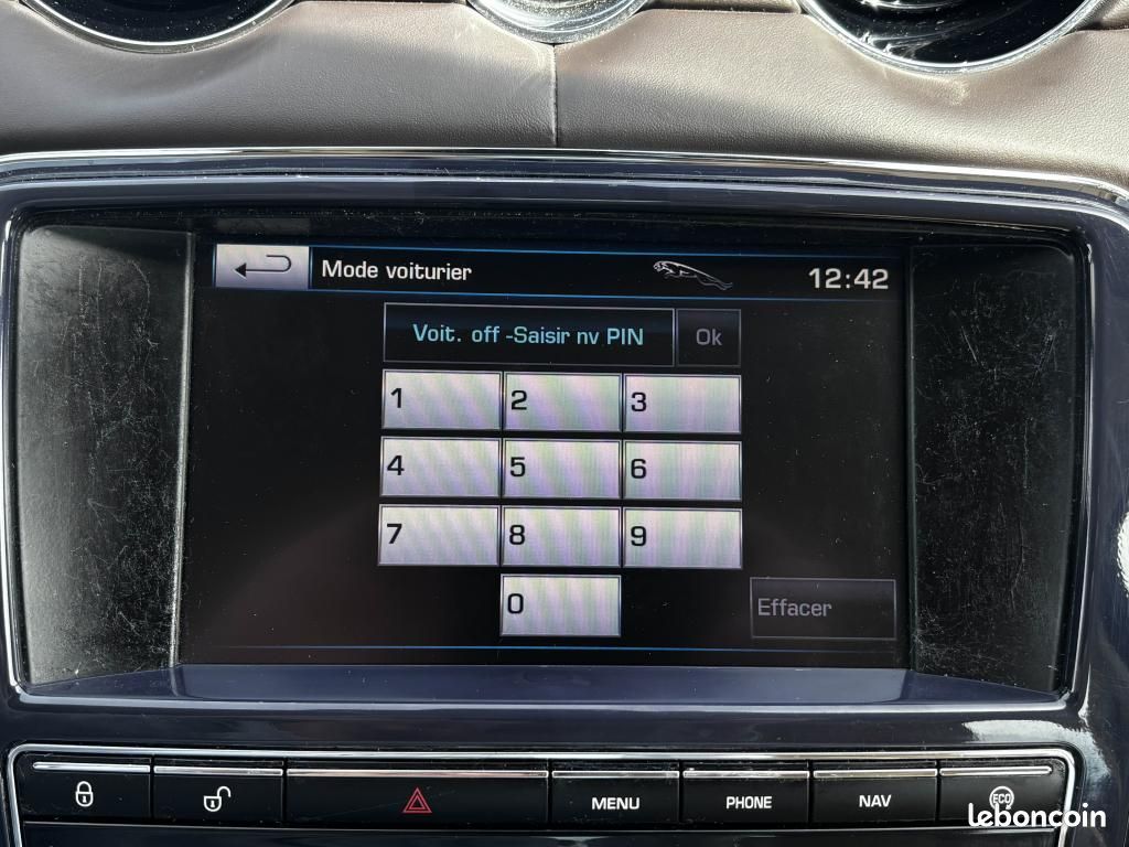 JAGUAR XJ Courte - 3.0 D V6 - 275ch - BVA 8 - Luxe Premium Phase 1 - Garantie 12 mois (image 15)