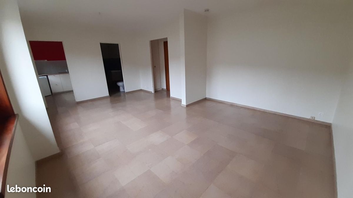 Appartement a louer lons-le-saunier - 1 pièce(s) - 38 m2 - Surfyn