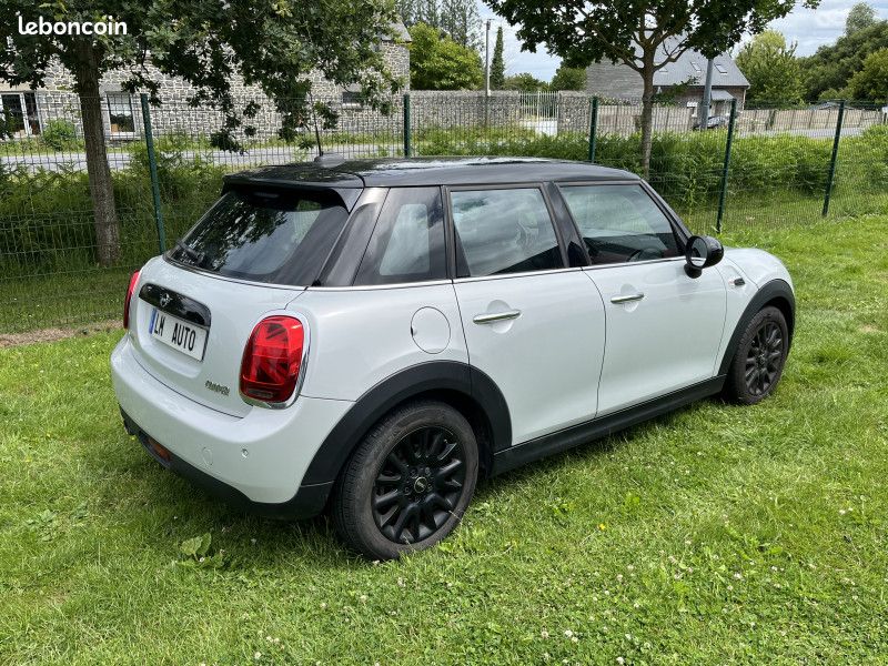 Mini MINI 5 PORTES COOPER 136CH CHILI BVA7 (image 4)
