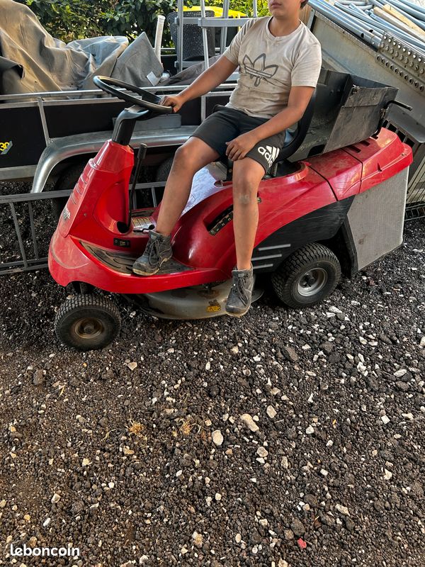 Tracteur tondeuse (image 1)