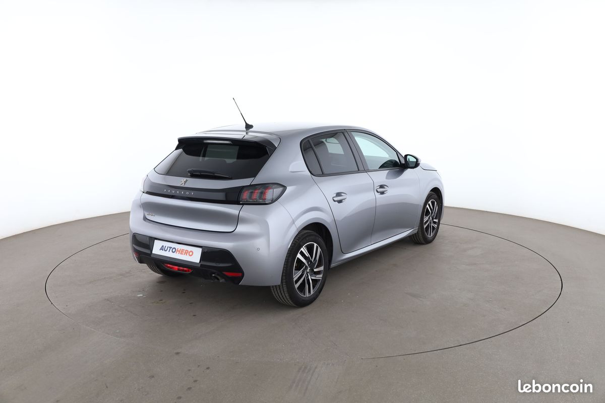 Peugeot 208 1.2 PureTech Allure Pack 100 ch (image 3)