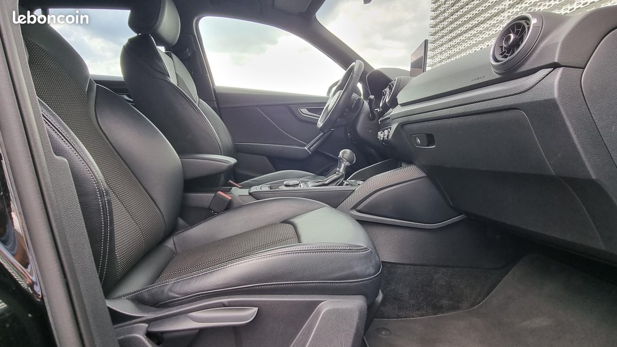 AUDI Q2 35 TFSI COD 150 S tronic 7 S Line (image 14)