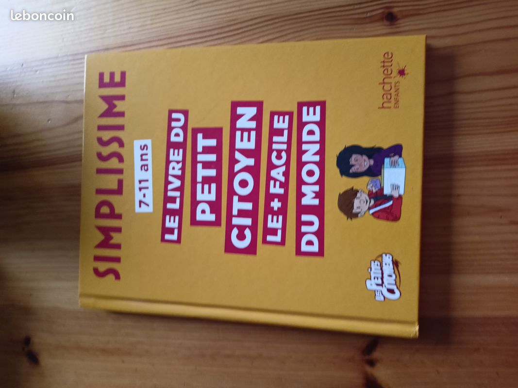 Livre le petit citoyen le plus facile du monde (image 1)
