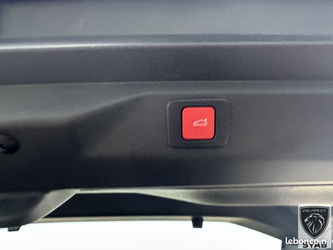 Peugeot 3008 III 1.2I HYBRID -145 BV E-DCS6 GT (image 6)