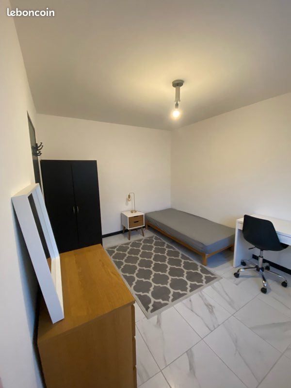 Appartement 1 pièce 18 m² · à Villeneuve-d'Ascq · 18 m² · 550 €
