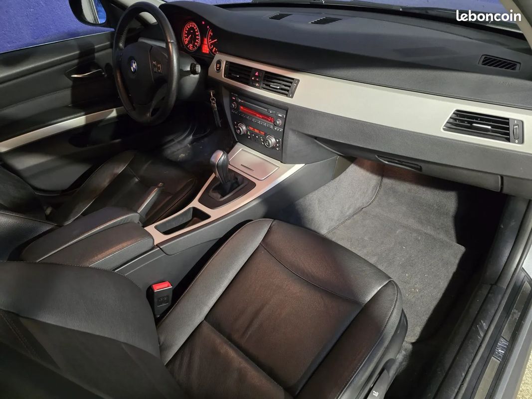 BMW SERIE 3 325i E91 3.0 PACK LUXE - BVA - SIEGES EN CUIR CHAUFFANT - ENTRETIEN A JOUR (image 18)