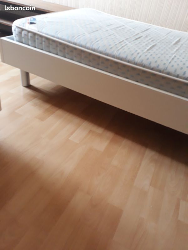 Sommier + matelas 1 place 30 euros (image 1)