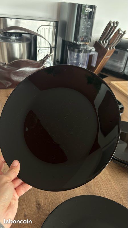Lot de 6 assiettes noires (image 2)