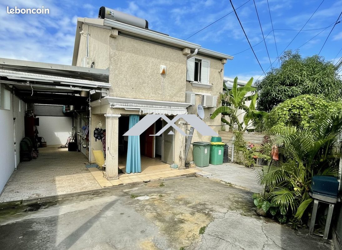 Maison 4 pièces 97 m² · à Saint-Pierre · 97 m² · 241 875 €
