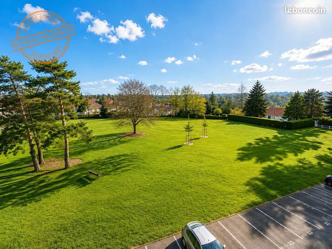 Appartement 4 pièces 73 m² · à Champagne-au-Mont-d'Or · 73 m² · 166 000 €