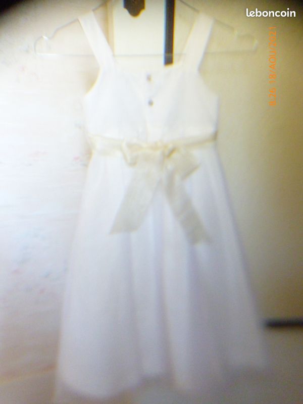 Superbe robe blanche à bretelles pour cérémonie marque JODHPUR taille 5 ans impeccable et boléro rose 5 ans l'ensemble 10 Euros ou séparé (image 12)