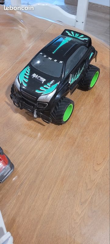 Grosse voiture garcon (image 1)