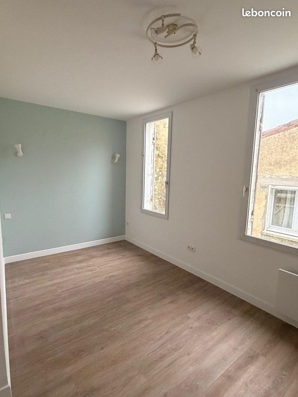 Appartement 1 pièce 20 m² · à Saintes · 20 m² · 520 €/mois