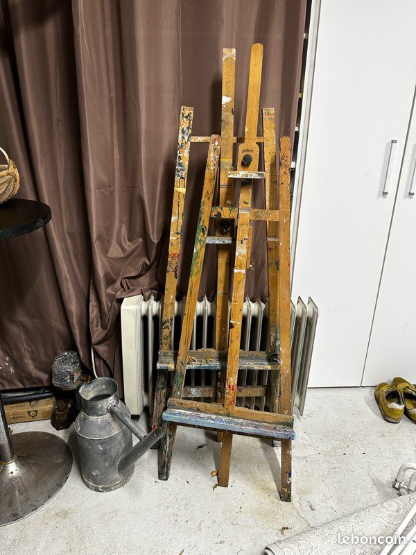 Lot de 2 chevalets d’atelier de peintre en bois (image 1)