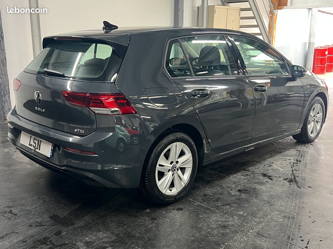 VOLKSWAGEN GOLF VIII 1.5 ETSI OPF 150ch LIFE 1ST DSG7 (image 3)