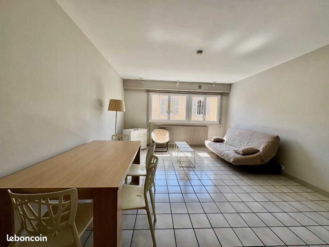 Appartement a louer roanne - 1 pièce(s) - 34 m2 - Surfyn