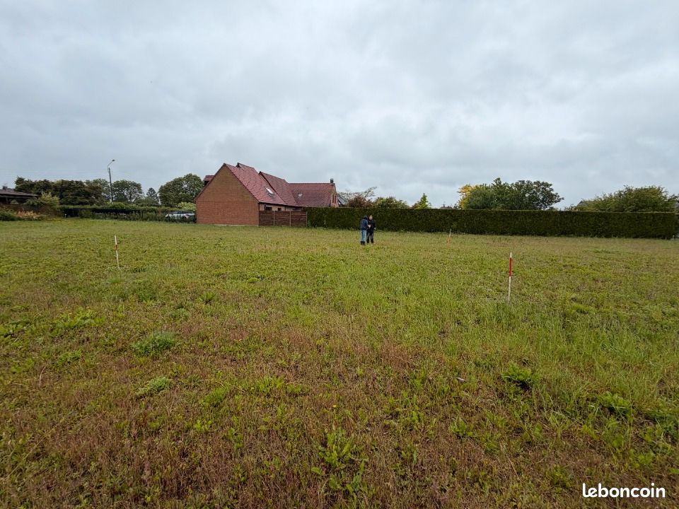 Terrain 408 m² · à Hantay · 135 000 €