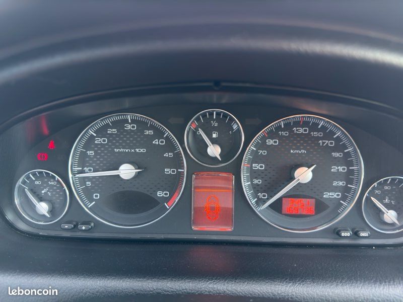 Peugeot 607 2.0 hdi 110 cv exécutive (image 11)