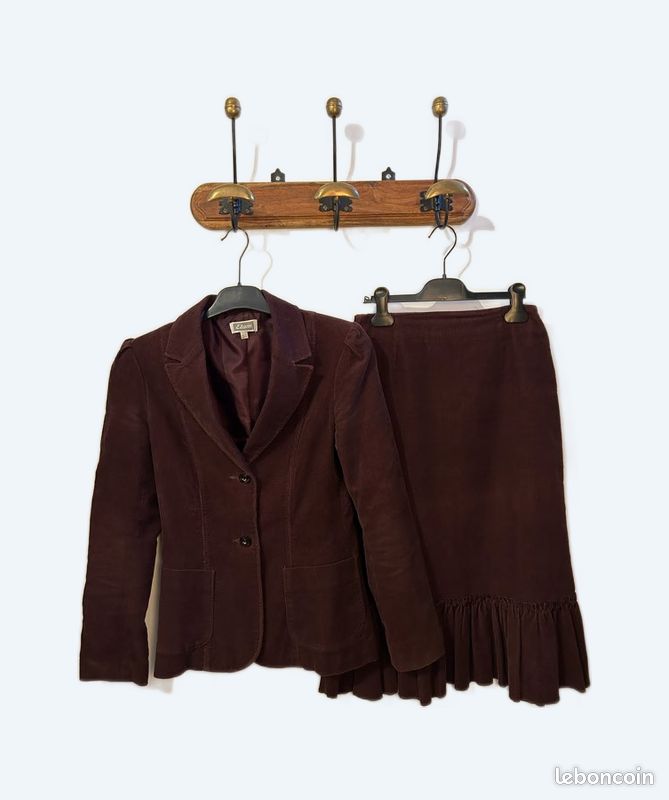 Ensemble velours veste/jupe Etam vintage années 2000 en bon état (image 1)