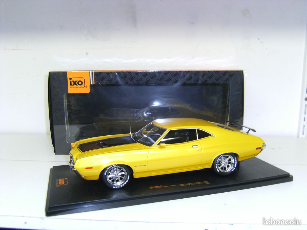 Maquette voiture : '76 Ford Torino - Revell - Rue des Maquettes