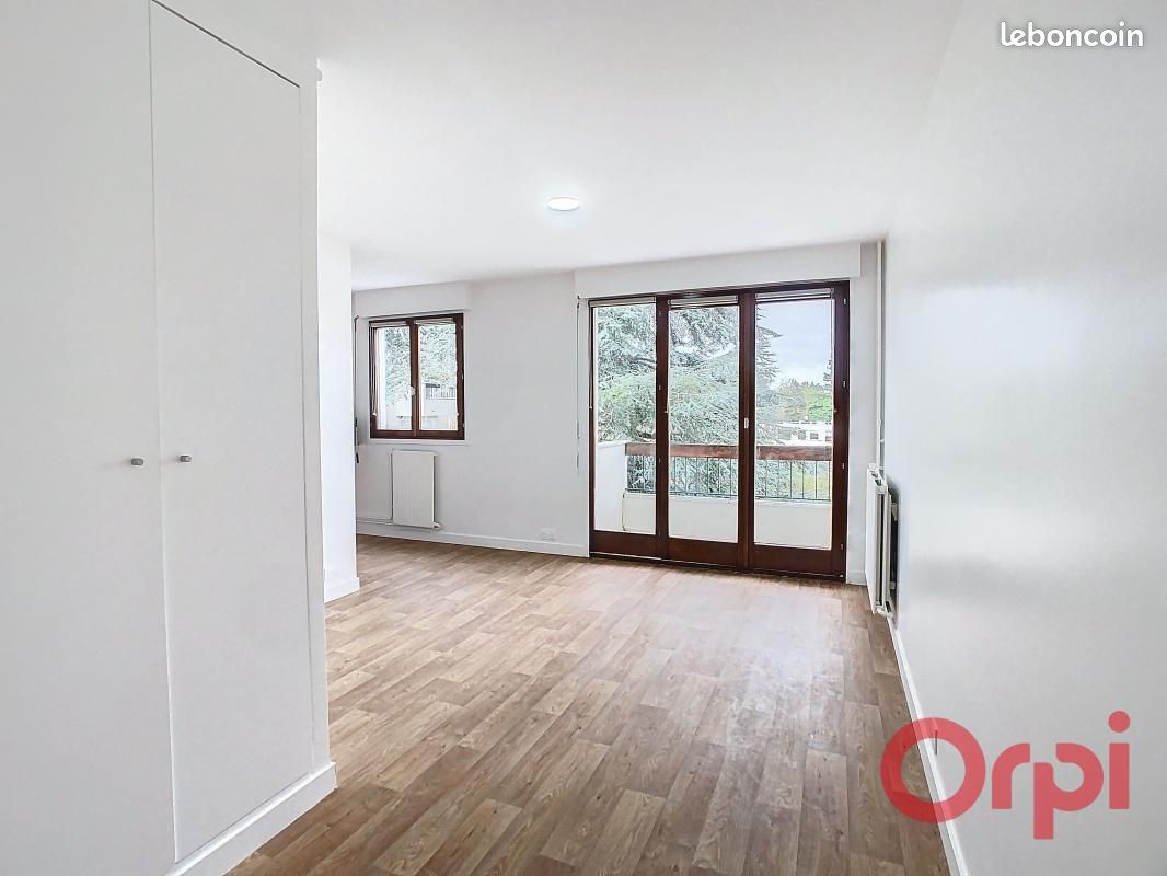 Appartement 1 pièce 26 m² · à Châtenay-Malabry · 26 m² · 781 €/mois