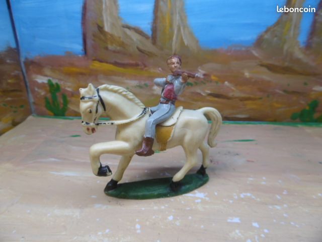 STARLUX / WESTERN COW BOY AU COMBAT SUR SON CHEVAL | UK