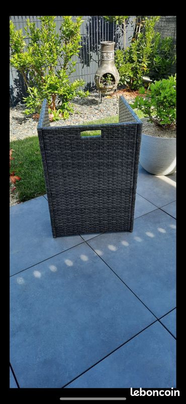 Fauteuil extérieur (image 1)