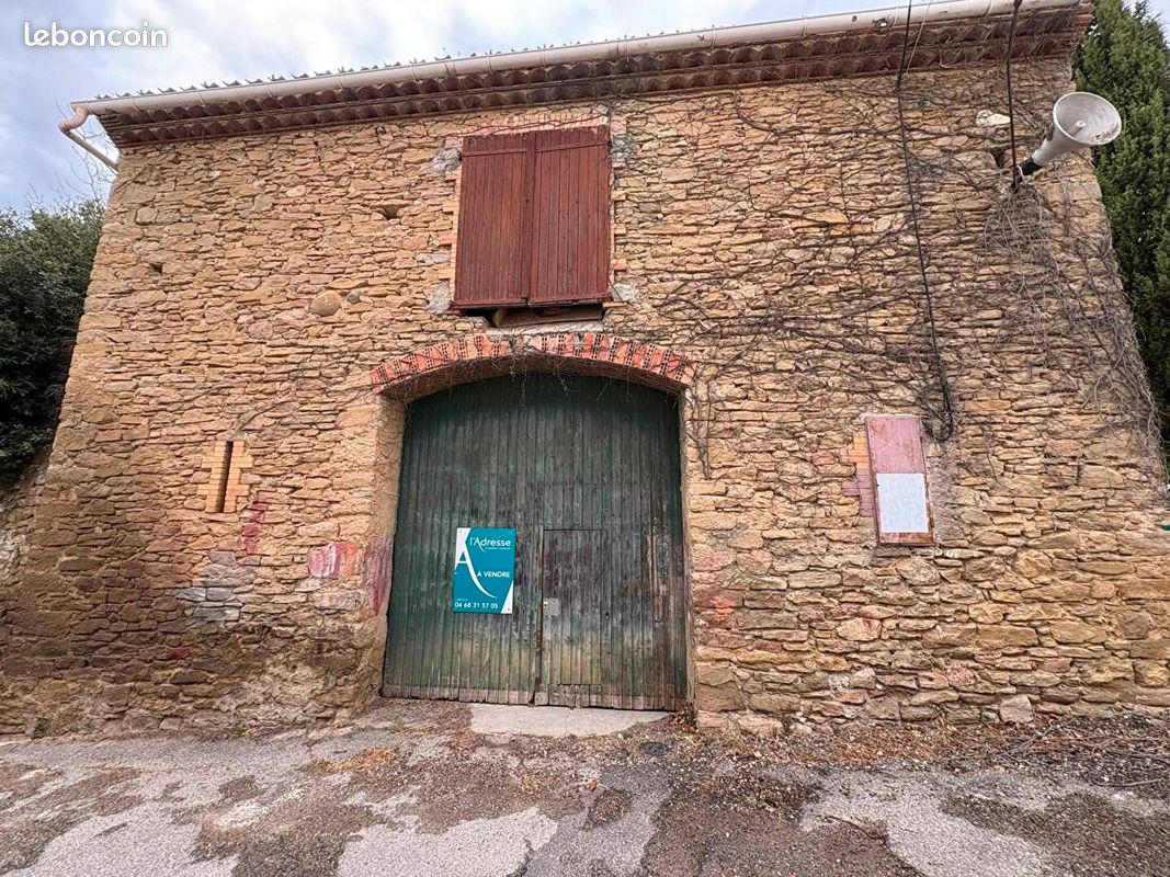 1 pièce 85 m² · à Limoux · 85 m² · 30 000 €