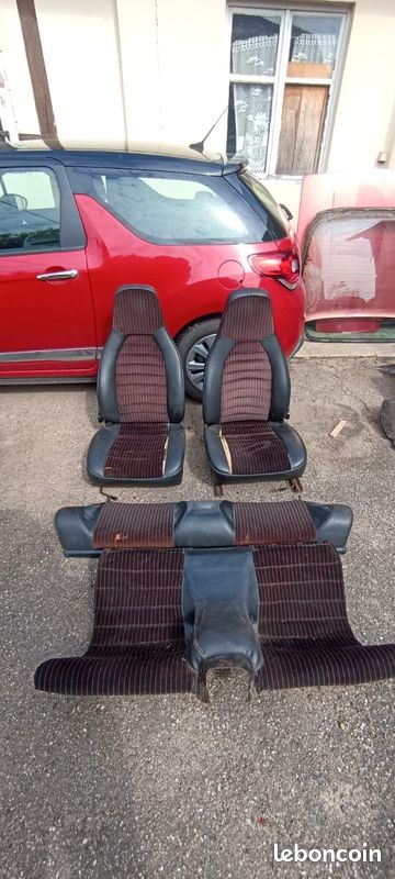 Porsche 944 toutes pièces (image 1)