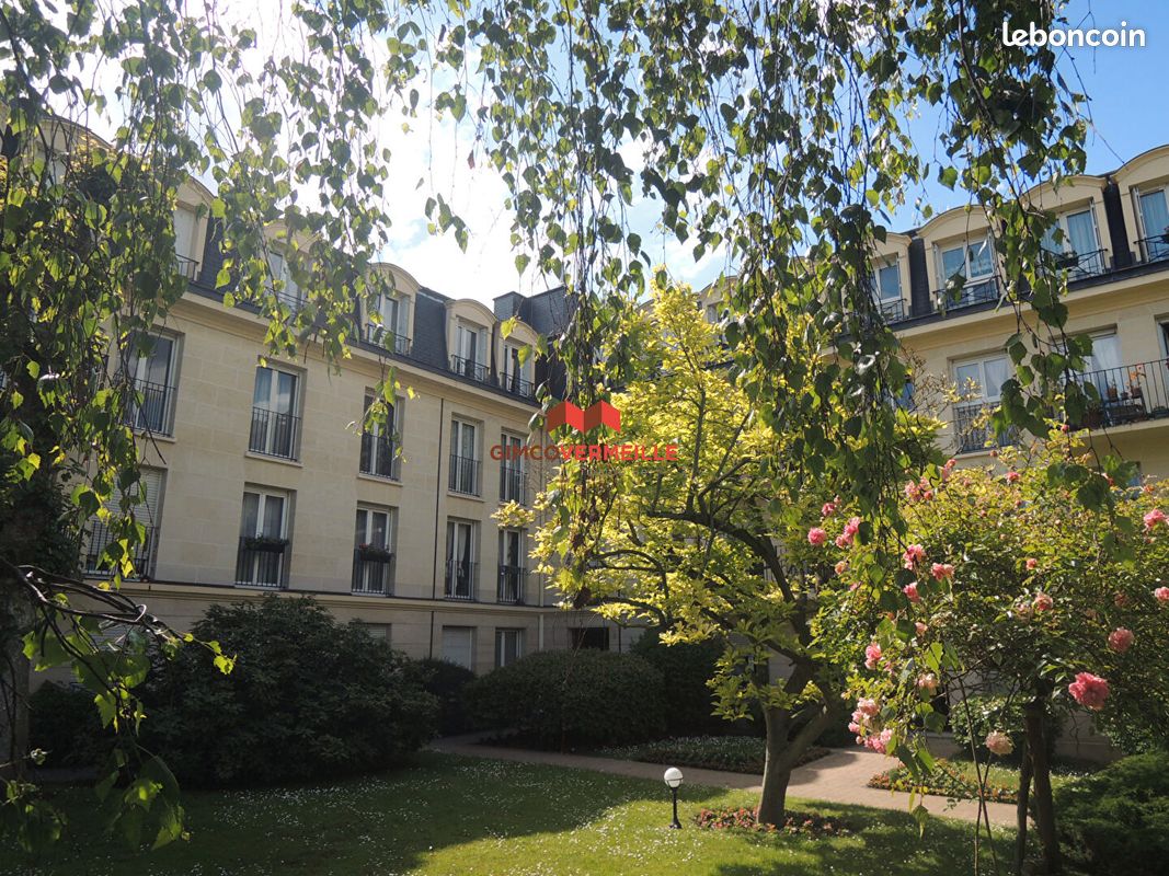 Appartement 4 pièces 84 m² · à Poissy · 84 m² · 319 000 €