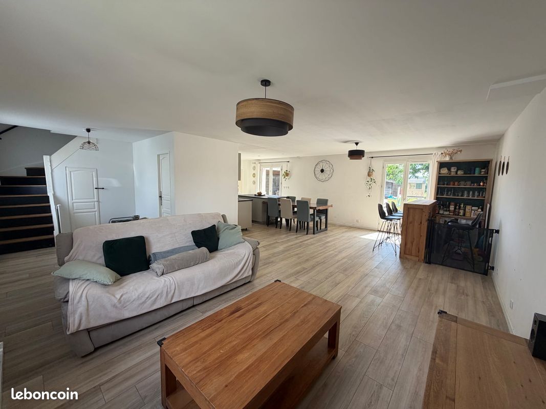 Maison 5 pièces 140 m² · à Ballancourt-sur-Essonne · 140 m² · 350 000 €