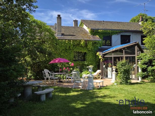 Maison 7 pièces 212 m²
