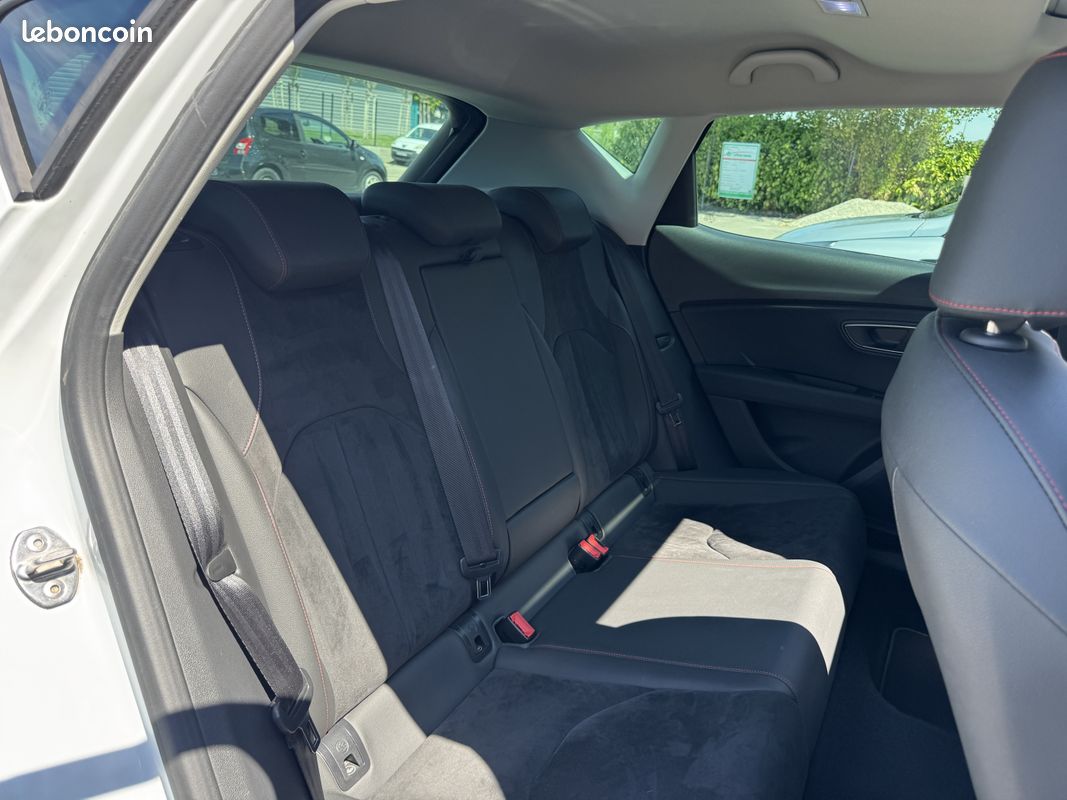 SEAT Leon 1.5 TSI 150 DSG7 FR BeatsAudio (image 24)